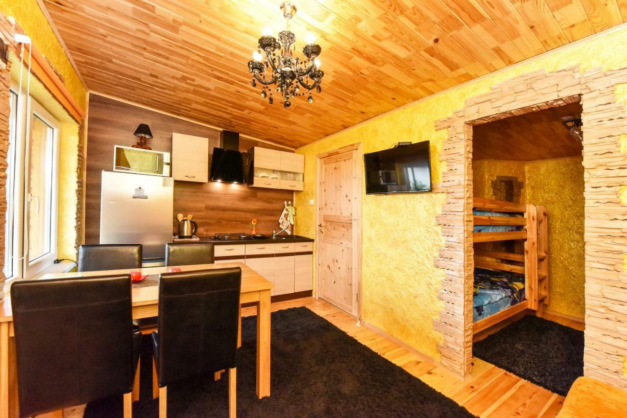 Zelta Pirts Guest House Вентспилс Екстериор снимка